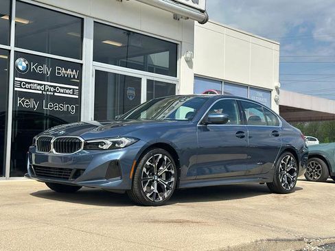 Certified 2025 BMW 330i xDrive Sedan AWD/4WD image 4