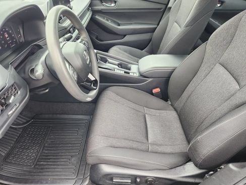 Used 2024 Honda Accord EX image 16