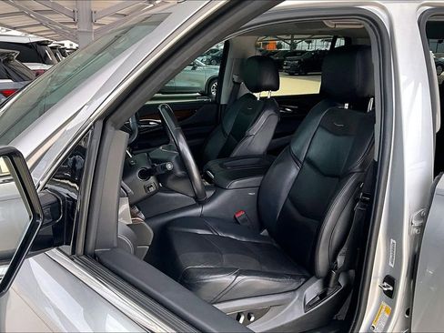 Used 2020 Cadillac Escalade Luxury AWD/4WD image 22