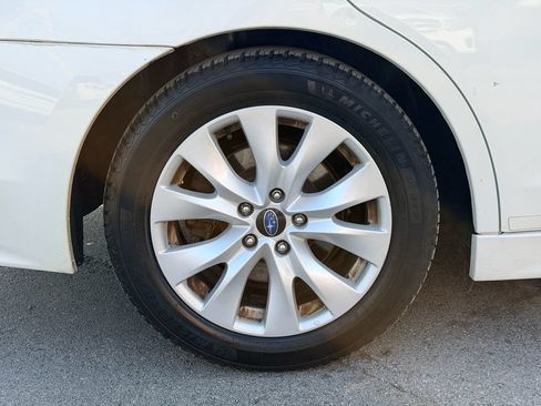 Used 2015 Subaru Legacy 2.5i Premium w/ Moonroof Package AWD/4WD image 29