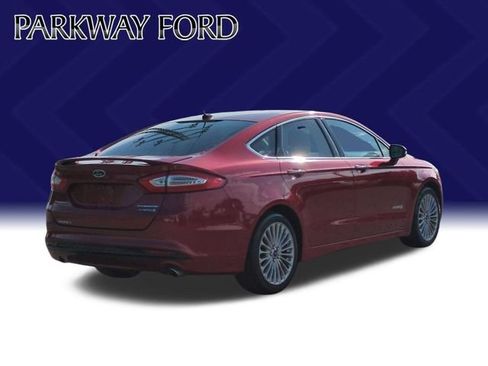 Used 2014 Ford Fusion Titanium FWD image 5