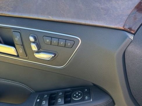 Used 2014 Mercedes-Benz E 350 4MATIC Sedan image 12