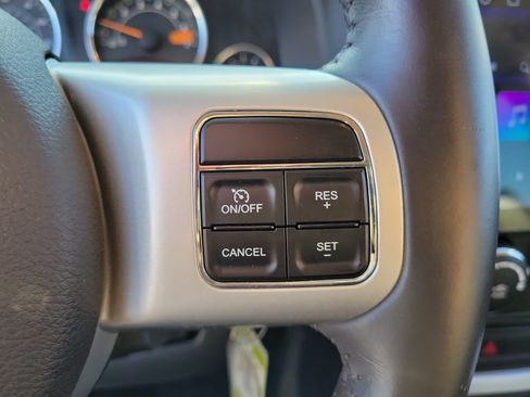 Used 2016 Jeep Compass High Altitude AWD/4WD image 19
