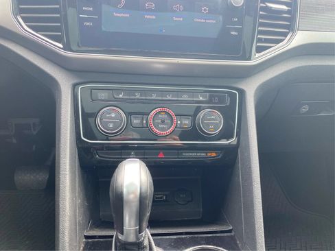 Used 2018 Volkswagen Atlas SEL FWD image 20
