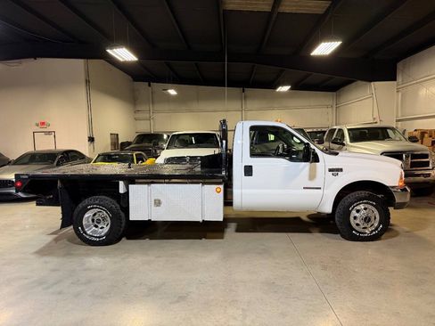 Used 1999 Ford F350 4x4 Regular Cab DRW Super Duty image 24