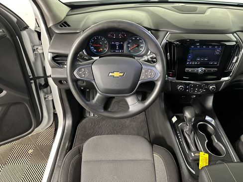 Used 2021 Chevrolet Traverse LS AWD/4WD image 28