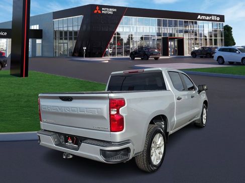 Used 2022 Chevrolet Silverado 1500 Custom image 3