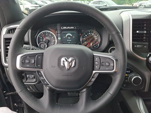 Used 2025 RAM 1500 Big Horn AWD/4WD image 18