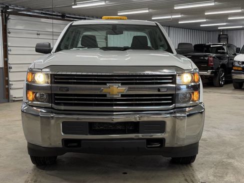 Used 2018 Chevrolet Silverado 2500 W/T image 3