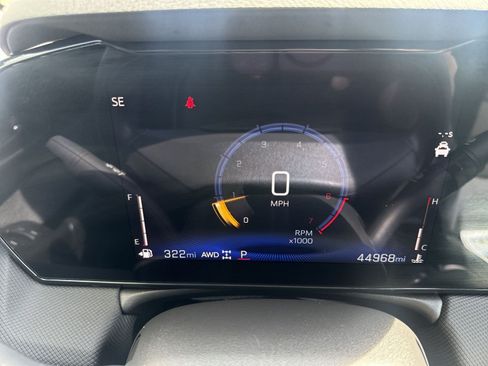 Used 2025 Chevrolet TrailBlazer LT AWD/4WD image 16