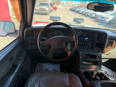 Used 2003 Chevrolet Silverado 1500 LS image 17
