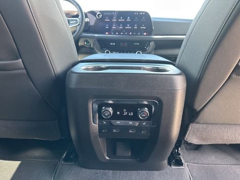 Used 2026 Chevrolet Tahoe Z71 w/ Z71 Off-Road Package AWD/4WD image 33