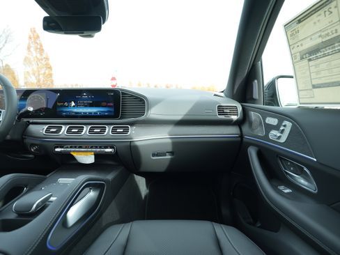 New 2026 Mercedes-Benz GLE 450 4MATIC image 26
