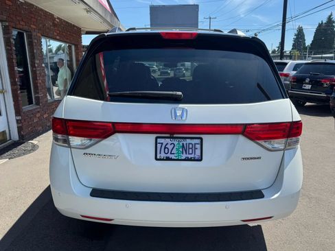 Used 2016 Honda Odyssey Touring Elite image 5