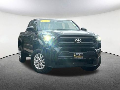 Used 2024 Toyota Tacoma SR image 2