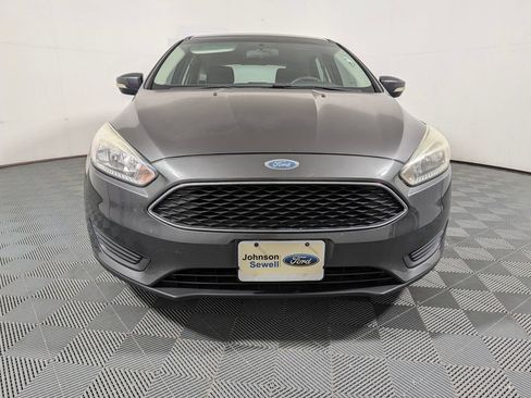 Used 2016 Ford Focus SE FWD image 3