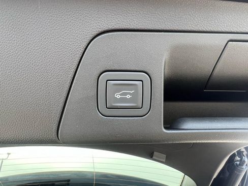 New 2025 Buick Envision Sport Touring image 7