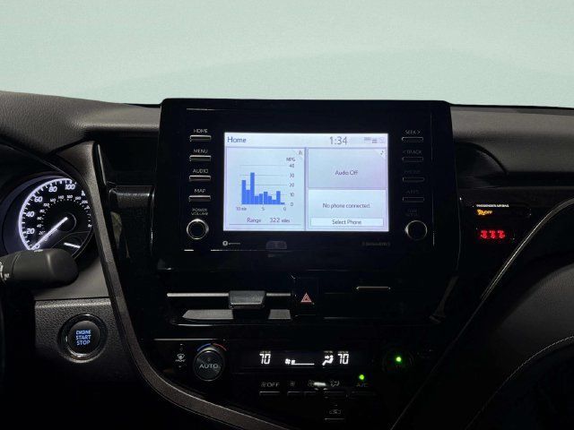 Used 2022 Toyota Camry SE w/ Cold Weather Package FWD image 13