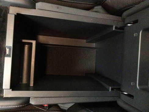 Used 2024 Nissan Pathfinder SL w/ Black Appearance Package image 32