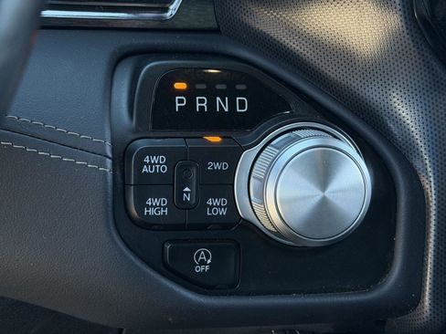 Used 2023 RAM 1500 Limited w/ Body Color Bumper Group AWD/4WD image 17