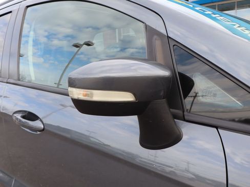 Used 2018 Ford EcoSport SES image 2