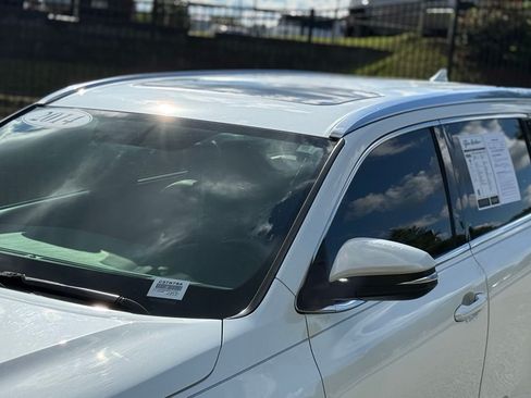 Used 2014 Toyota Highlander XLE AWD/4WD image 10