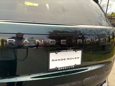 New 2025 Land Rover Range Rover SE image 15