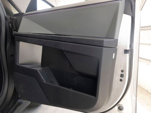 Used 2024 Tesla Cybertruck Cyberbeast AWD/4WD image 23