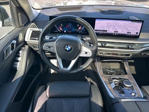 Used 2025 BMW X7 xDrive40i w/ Premium Package AWD/4WD image 14