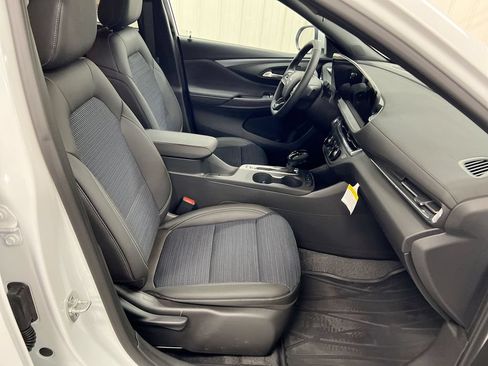 Used 2024 Buick Envista Preferred w/ Convenience I Package FWD image 21