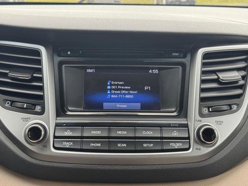 Used 2017 Hyundai Tucson SE FWD image 11