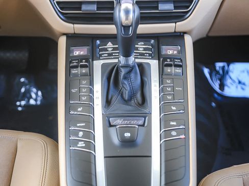 Used 2021 Porsche Macan S image 10