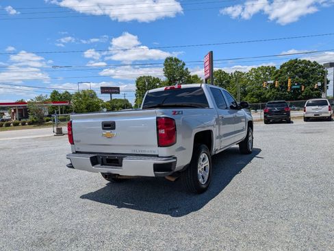 Used 2018 Chevrolet Silverado 1500 LT w/ Texas Edition AWD/4WD image 7