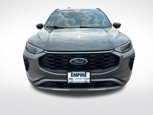 Used 2024 Ford Escape ST-Line AWD/4WD image 8