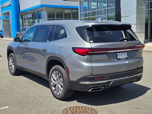 Used 2025 Buick Enclave Preferred w/ Power Package AWD/4WD image 39