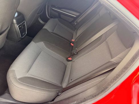 Used 2022 Dodge Charger SXT RWD image 25
