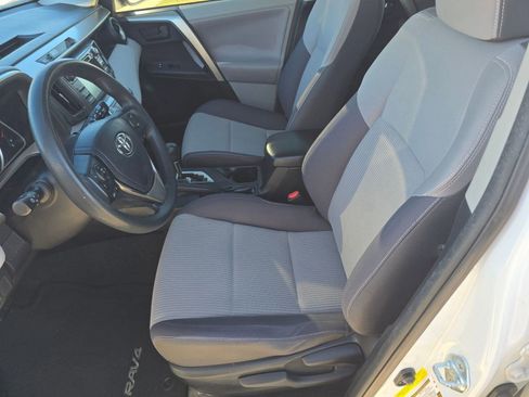 Used 2013 Toyota RAV4 XLE image 4