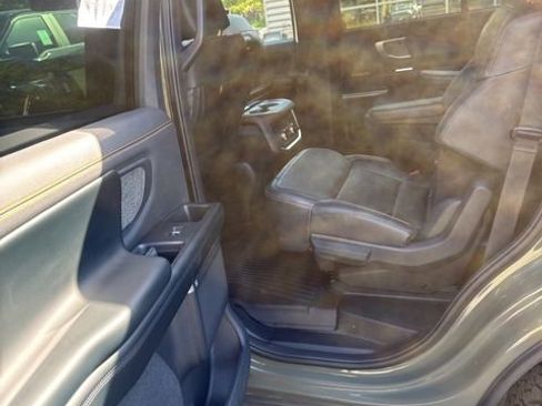 Used 2025 Ford Expedition Tremor AWD/4WD image 21