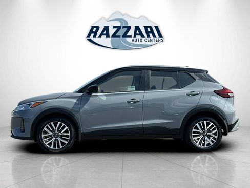 Used 2024 Nissan Kicks SV FWD image 6