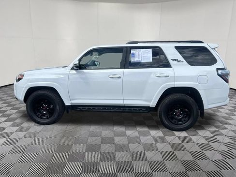 Used 2023 Toyota 4Runner TRD Off-Road Premium w/ Moonroof Package AWD/4WD image 4