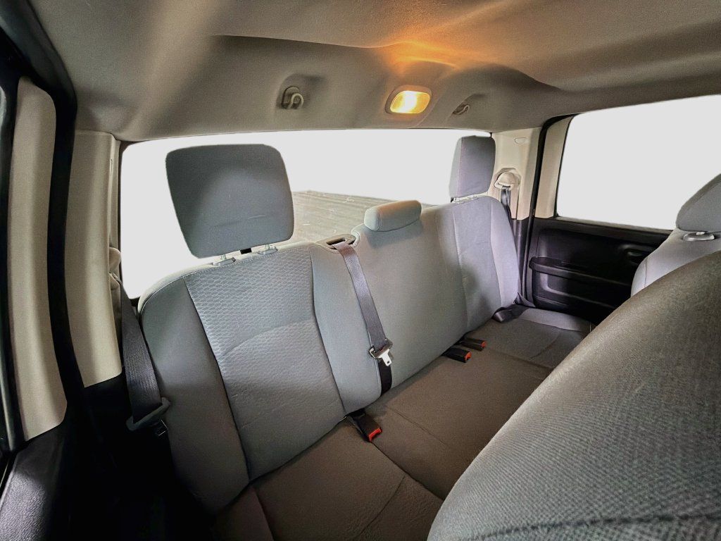 Used 2015 RAM 1500 Express w/ Black Ram 1500 Express Group AWD/4WD image 22
