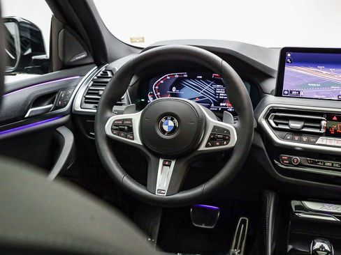 Used 2025 BMW X4 xDrive30i w/ Premium Package AWD/4WD image 16
