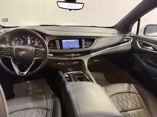 Used 2024 Buick Enclave Avenir w/ Avenir Technology Package AWD/4WD image 27