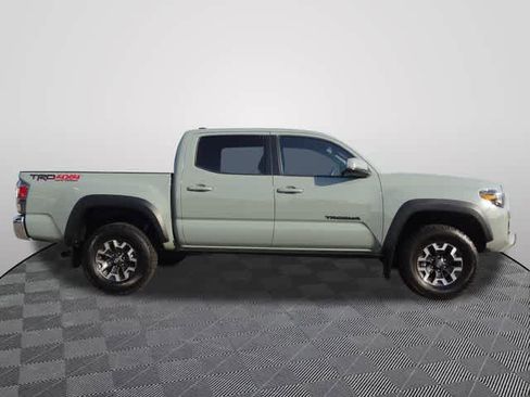 Used 2023 Toyota Tacoma TRD Off-Road AWD/4WD image 4