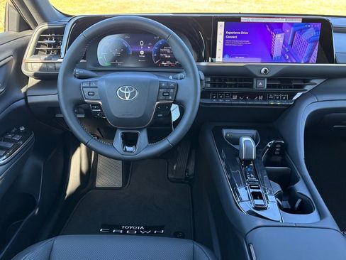 New 2026 Toyota Crown XLE image 9