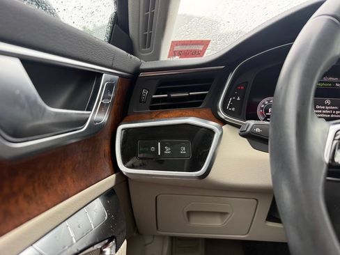 Used 2022 Audi A7 Prestige AWD/4WD image 45