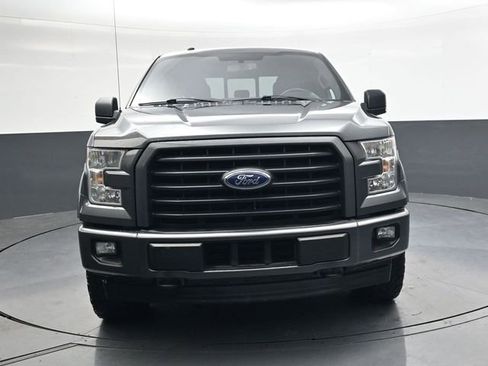 Used 2017 Ford F150 XLT w/ Equipment Group 302A Luxury image 11