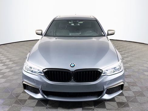 Used 2019 BMW M550i xDrive w/ Premium Package image 2