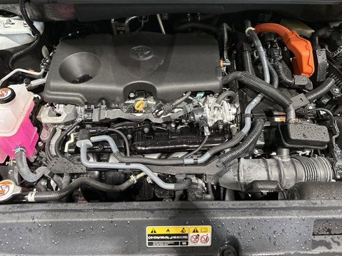 Certified 2025 Toyota Highlander Platinum image 22