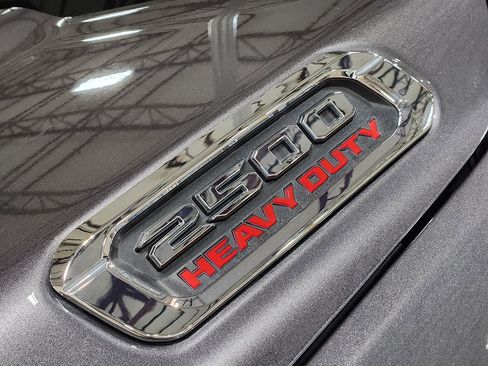 Used 2024 RAM 2500 Tradesman w/ Chrome Appearance Group image 25